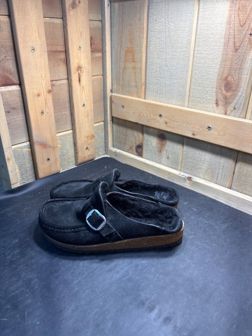 Birkenstock Buckley Black Suede Shearling Clog Unisex Size US W7 US M5 EU 38 - Picture 4 of 11